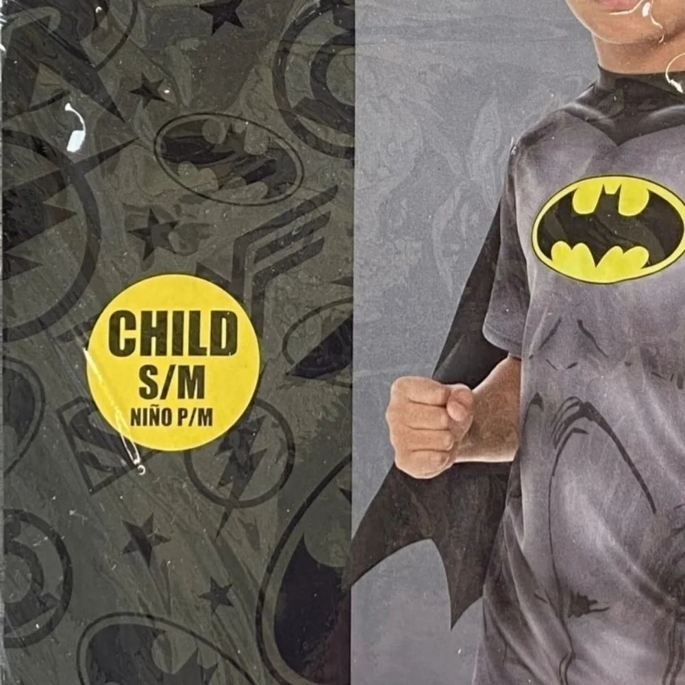 NWT DC Comics Batman Shirt w/ Cape Halloween Costume Cosplay Child S/M Hero New